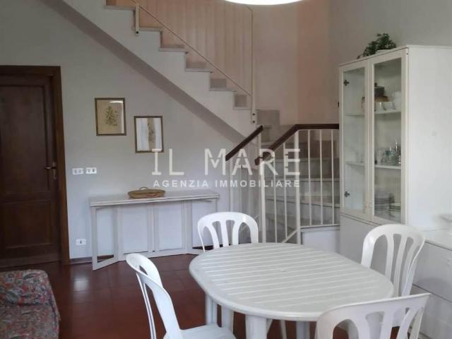 Villa Schiera in vendita a Marina di Massa, Marina Di Massa