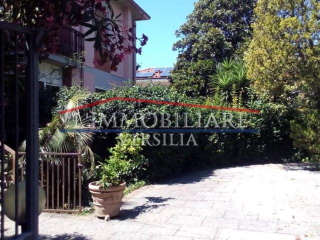 Villa Schiera in vendita a Partaccia, Marina Di Massa