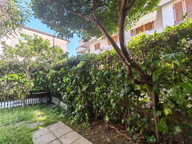 Villa Schiera in vendita a Cervara, Marina Di Massa