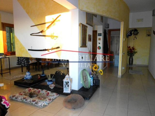 Villa Schiera in vendita a San Carlo, Marina Di Massa