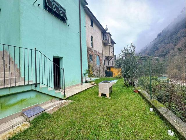 Villa Schiera in vendita a San Carlo, Marina Di Massa