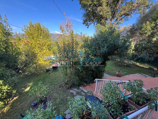 Villa Schiera in vendita a Cinque Vie, Massa