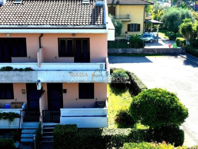 Villa Schiera in vendita a Marina di Massa, Marina Di Massa