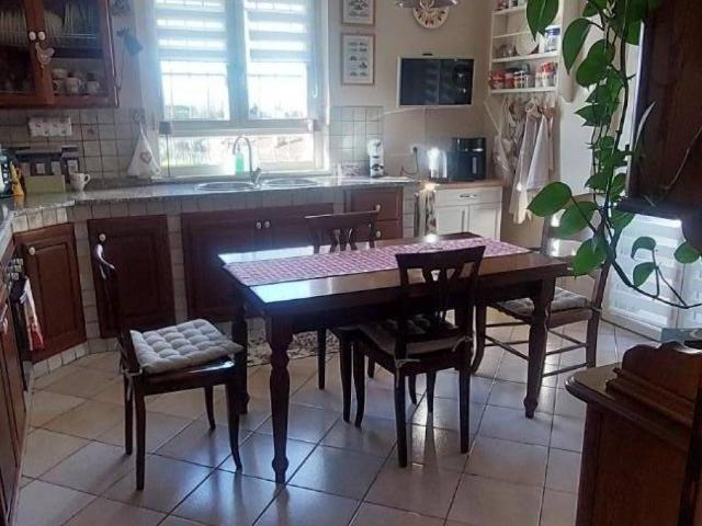 Villa Schiera in vendita a Romagnano, Marina Di Massa