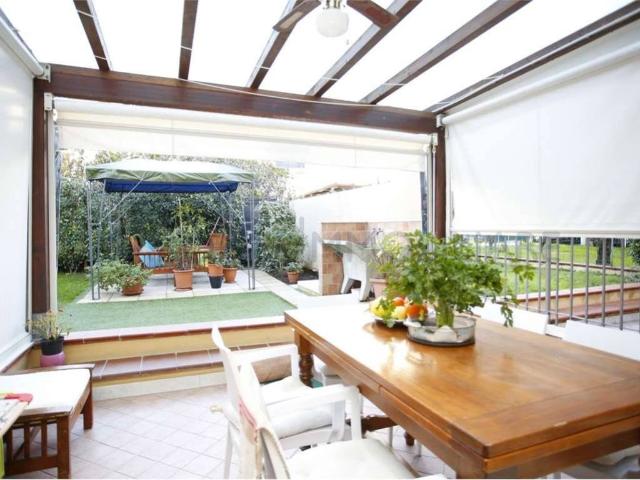 Villa Schiera in vendita a Poggioletto, Marina Di Massa