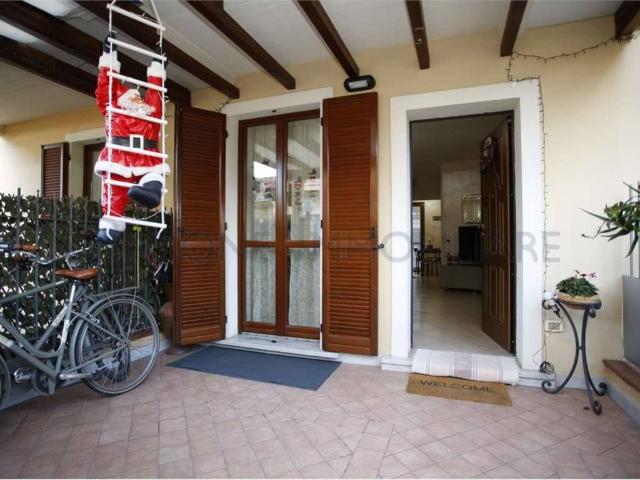 Villa Schiera in vendita a Poggioletto, Marina Di Massa