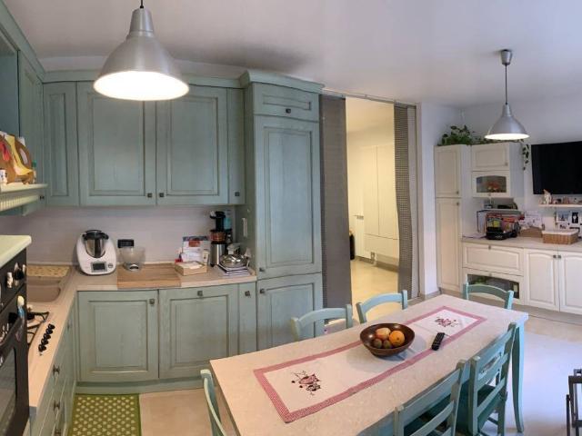 Villa Schiera in vendita a Cervara, Marina Di Massa