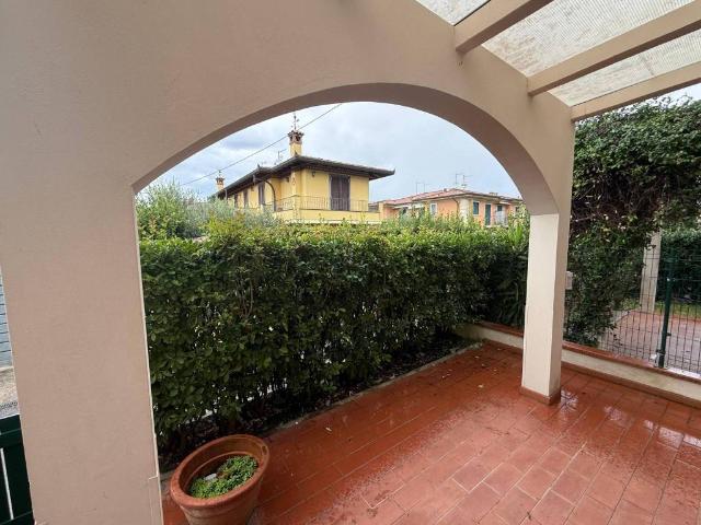 Villa Schiera in vendita a Cinque Vie, Marina Di Massa
