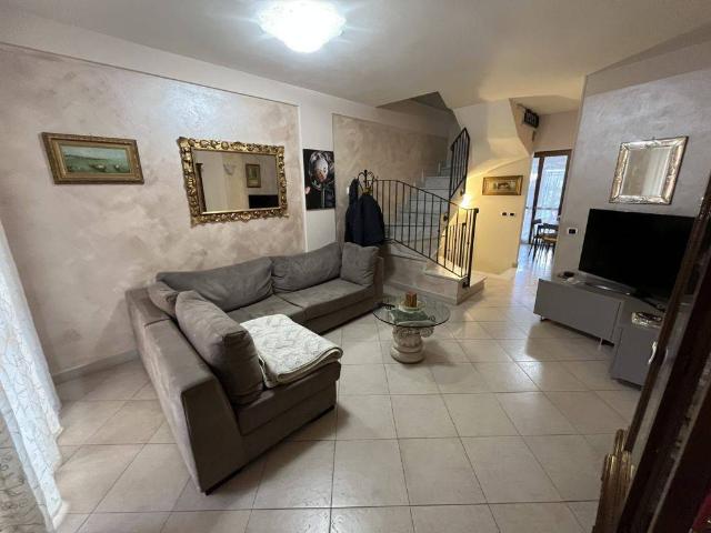 Villa Schiera in vendita a Cervara, Marina Di Massa