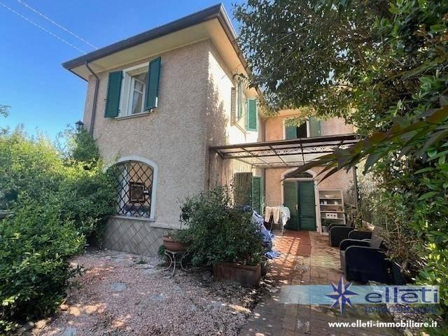Villa Schiera in vendita a Rinchiostra, Marina Di Massa