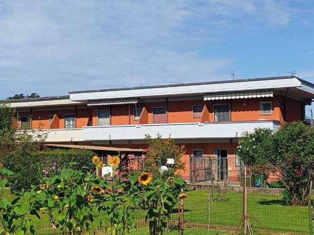Villa Schiera in vendita a Marina di Massa, Marina Di Massa