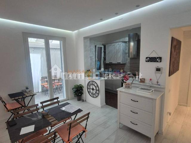 Villa Schiera in vendita a Marina di Massa, Marina Di Massa