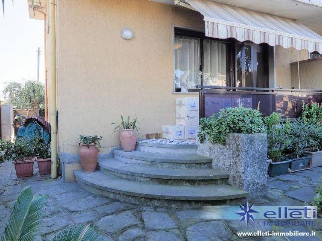 Villa Schiera in vendita a Marina di Massa, Marina Di Massa
