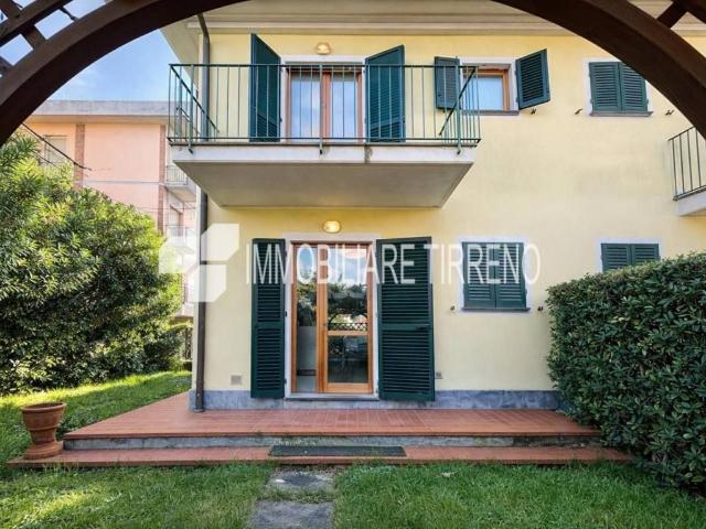 Villa Schiera in vendita a Puliche, Massa