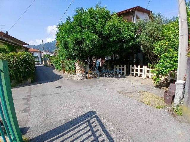 Villa Schiera in vendita a Tinelli, Marina Di Massa