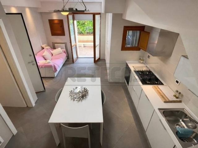 Villa Schiera in vendita a Marina di Massa, Marina Di Massa