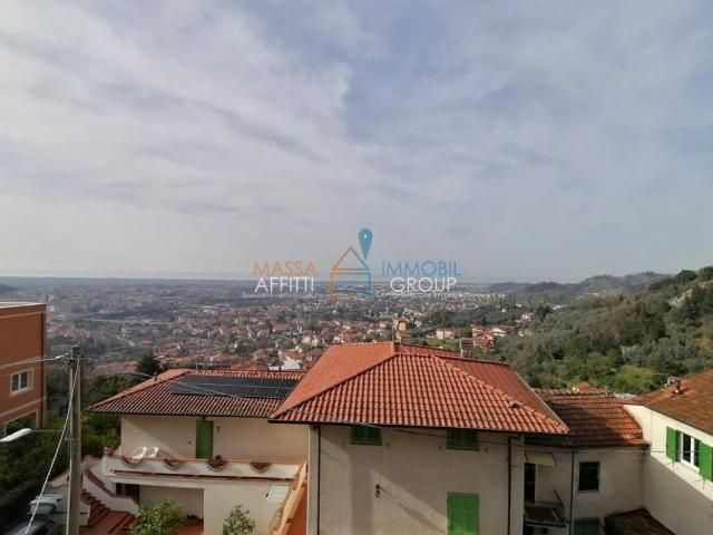 Villa Schiera in vendita a San Carlo, Marina Di Massa