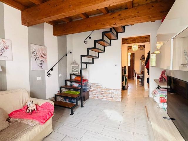 Villa Schiera in vendita a Marina di Massa, Marina Di Massa