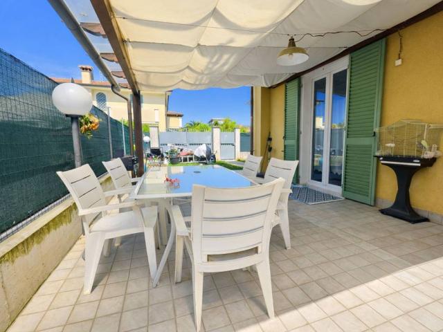 Villa Schiera in vendita a Rinchiostra, Marina Di Massa