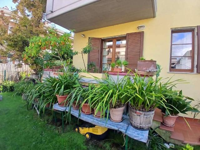 Villa Schiera in vendita a Marina di Massa, Marina Di Massa