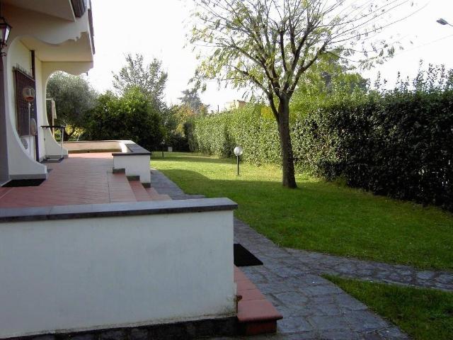 Villa Schiera in vendita a Poggiolo, Marina Di Massa
