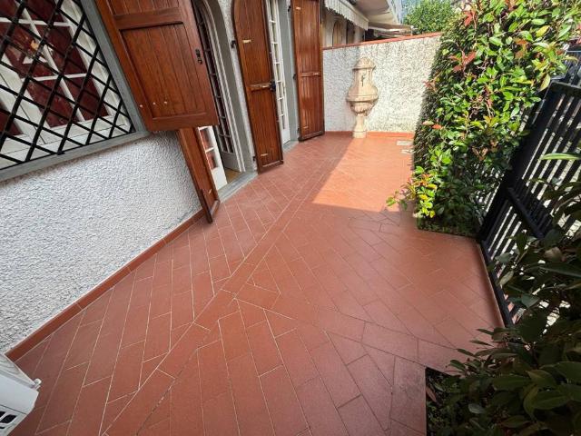 Villa Schiera in vendita a Ricortola, Massa