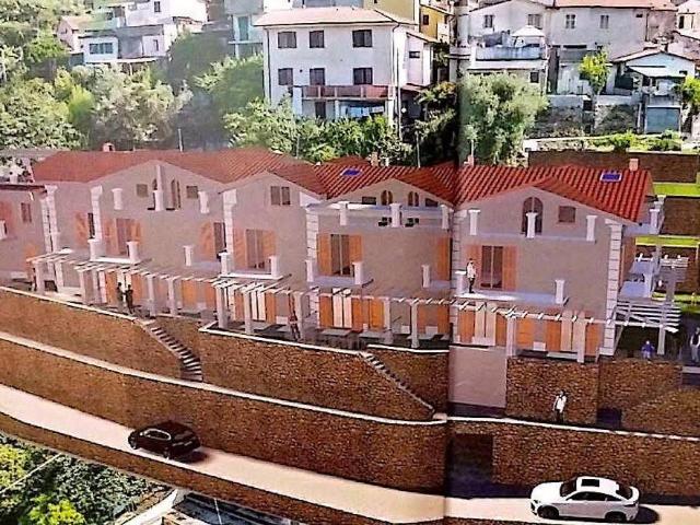 Villa Schiera in vendita a Marina Di Massa, Toscana