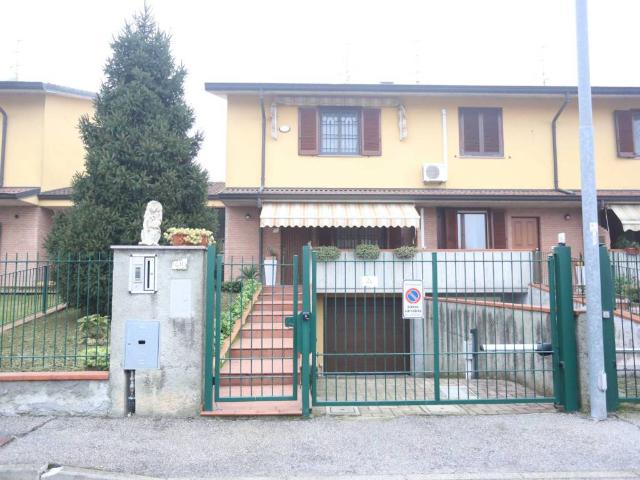 Villa Schiera in vendita a Massalengo, Lombardia