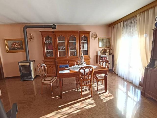 Villa Schiera in vendita a Massanzago, Veneto
