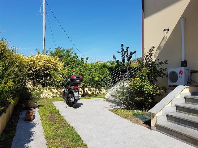 Villa Schiera in vendita a Massarosa, Toscana