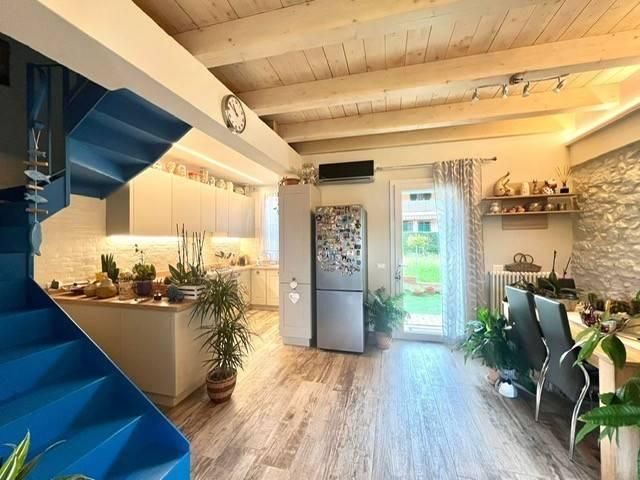 Villa Schiera in vendita a Massarosa, Toscana