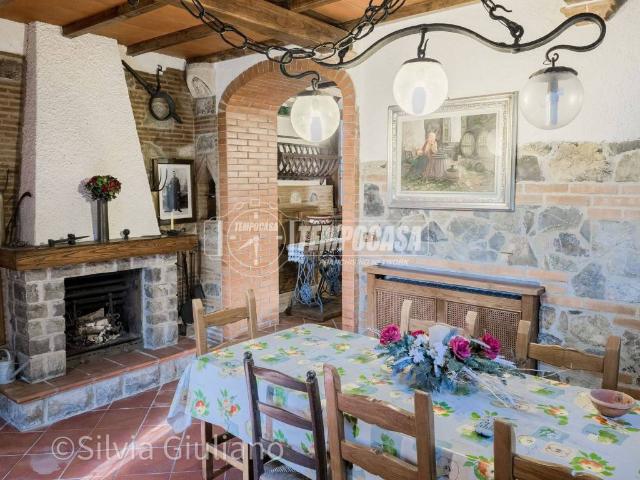 Villa Schiera in vendita a Massarosa, Toscana