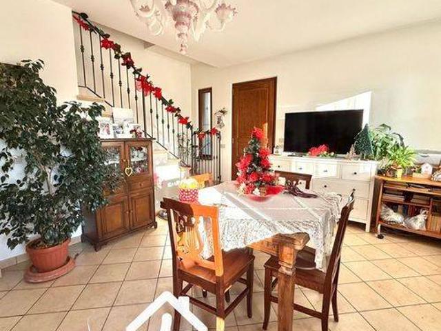 Villa Schiera in vendita a Massarosa, Toscana