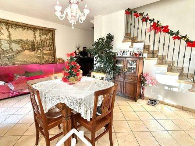 Villa Schiera in vendita a Massarosa, Toscana