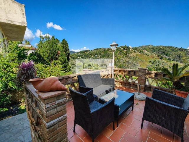 Villa Schiera in vendita a Luciano, Massarosa