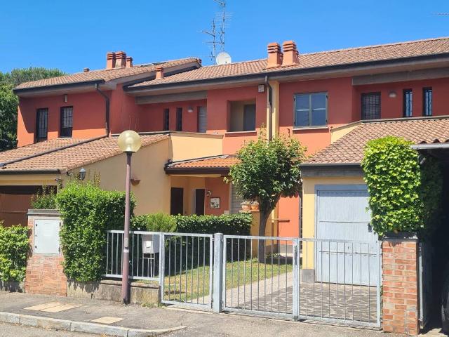 Villa Schiera in vendita a Nuovo Circondario Imolese, Medicina