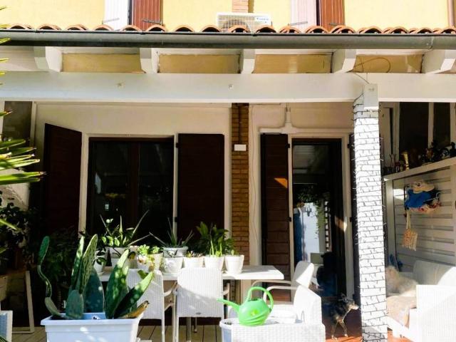 Villa Schiera in vendita a Nuovo Circondario Imolese, Medicina