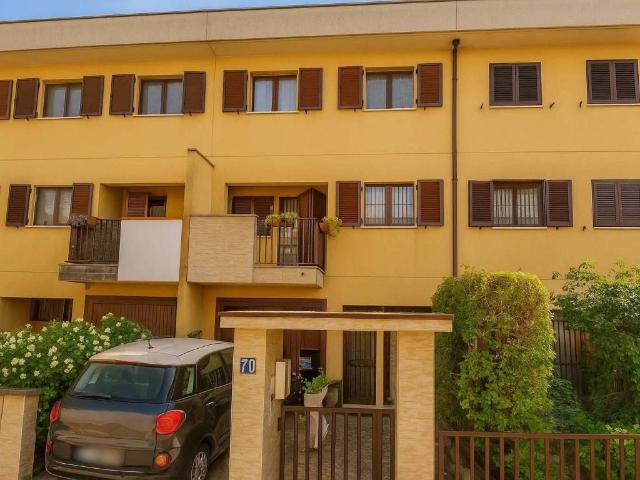 Villa Schiera in vendita a Cascina Saresano, Mediglia