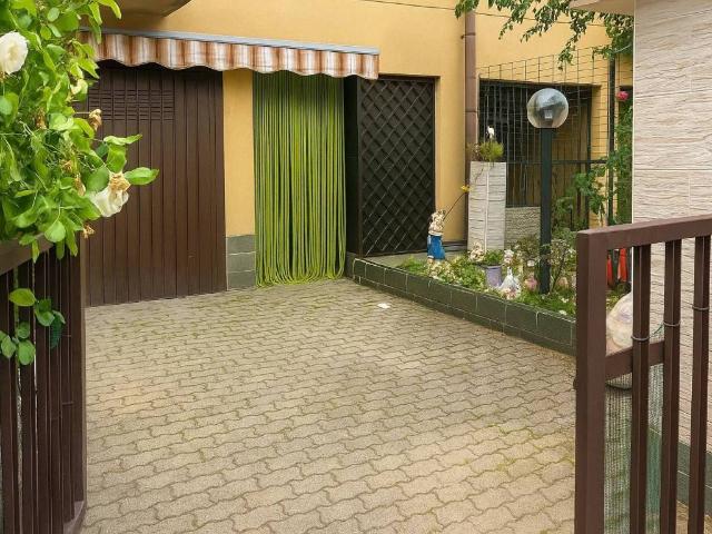 Villa Schiera in vendita a Cascina Saresano, Mediglia