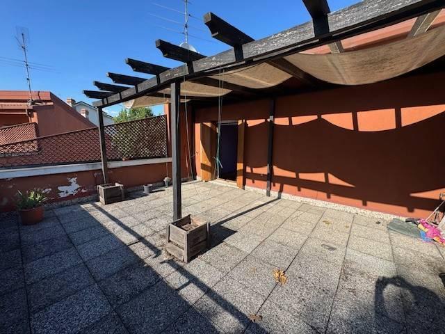 Villa Schiera in vendita a Cascina Saresano, Mediglia