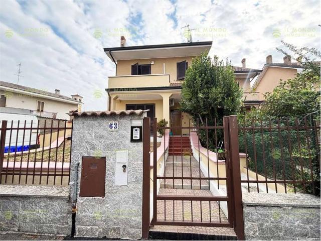 Villa Schiera in vendita a Bustighera, Mediglia