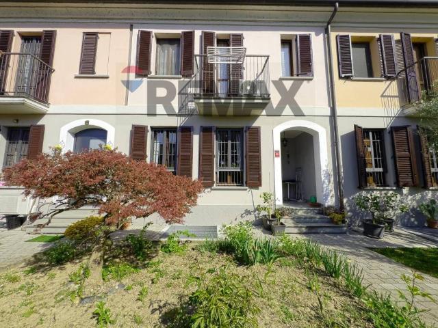 Villa Schiera in vendita a Mediglia, Lombardia