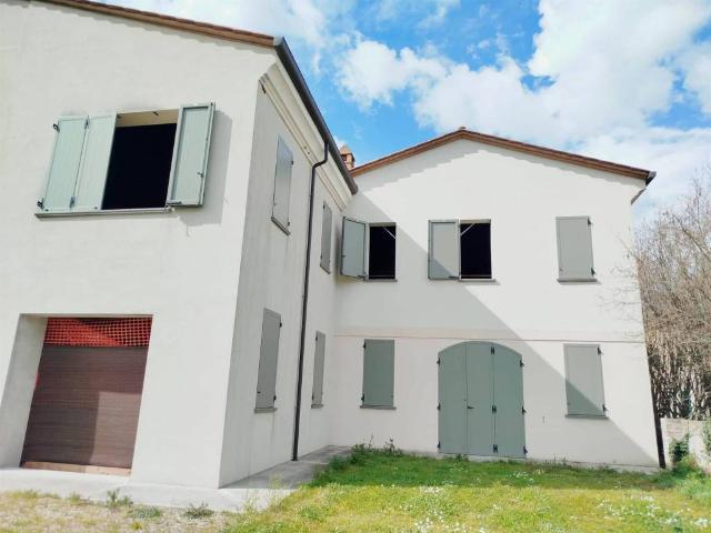 Villa Schiera in vendita a Unione Comuni Modenesi Area Nord, Medolla