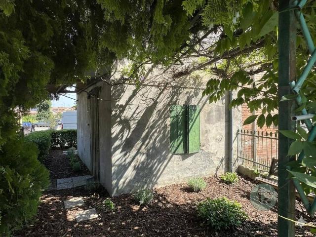 Villa Schiera in vendita a Unione Comuni Modenesi Area Nord, Medolla