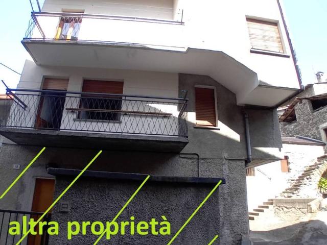 Villa Schiera in vendita a Mello, Lombardia