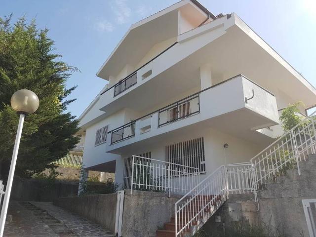 Villa Schiera in vendita a Calabria, Cosenza