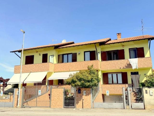 Villa Schiera in vendita a Mesero, Lombardia