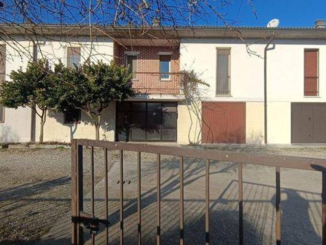 Villa Schiera in vendita a Mezzana Bigli, Lombardia