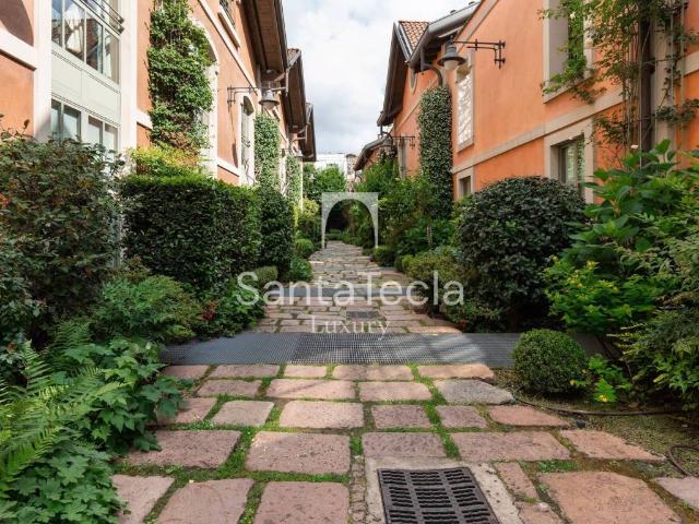 Villa Schiera in vendita a Municipio 6, Milano