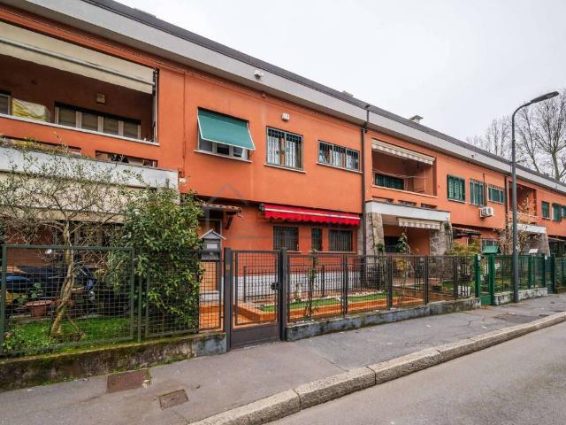 Villa Schiera in vendita a Municipio 8 di Milano, Milano